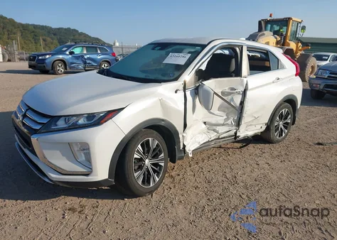 2020 Mitsubishi Eclipse Cross Se/Sel z USA, uszkodzony, nr VIN JA4AT5AA2LZ005825
